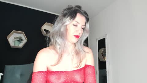 Snapshot of alesys69 chatting on 01-28-25, 03:04 alesys69 online show from 01-28-25, 03:04