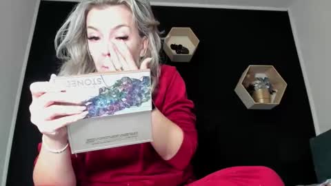 Snapshot of alesys69 chatting on 11-01-25, 11:51 alesys69 online show from 11-01-25, 11:51