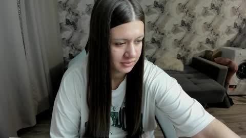 Aletta Oushen online show from 04-01-26, 02:03