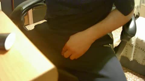 Snapshot of alex81pv1981 chatting on 10-11-25, 12:21 alex81pv1981 online show from 10-11-25, 12:21