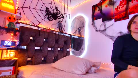 sneider online show from 10-21-25, 08:53