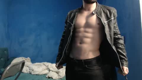 Snapshot of alex_blu chatting on 02-10-26, 05:00 Alex online show from 02-10-26, 05:00