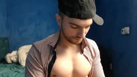 Snapshot of alex_blu chatting on 02-27-26, 02:44 Alex online show from 02-27-26, 02:44