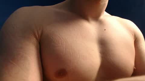 Snapshot of alex_blu chatting on 03-02-26, 06:47 Alex online show from 03-02-26, 06:47