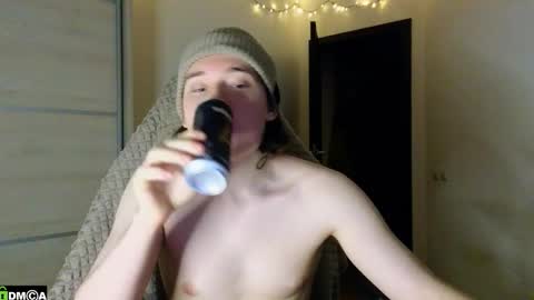 Snapshot of alex_candy_pump chatting on 01-16-26, 05:17 FAVORITE online show from 01-16-26, 05:17