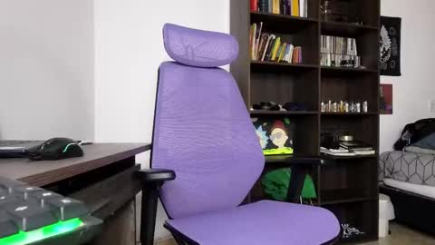 alex_connorr online show from 11-13-25, 04:00