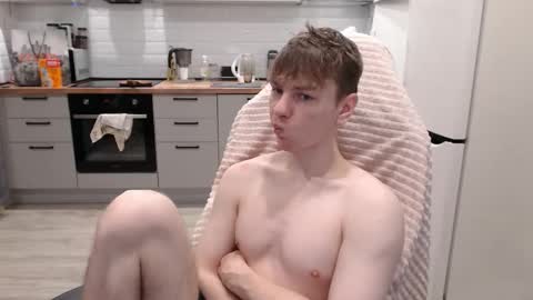 Snapshot of alex_gotcha chatting on 10-31-25, 06:14 Alex online show from 10-31-25, 06:14