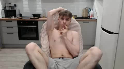 Snapshot of alex_gotcha chatting on 11-25-25, 09:59 Alex online show from 11-25-25, 09:59