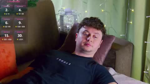 Alex online show from 12-19-25, 07:04