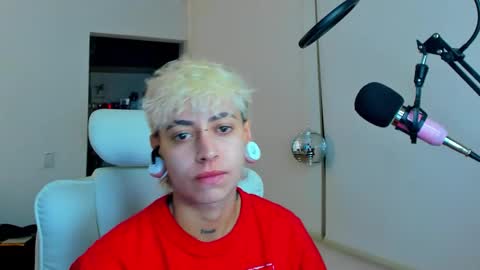 Residente0xxx online show from 12-15-25, 02:16