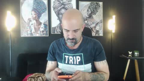 Alex Saints online show from 10-29-25, 01:35