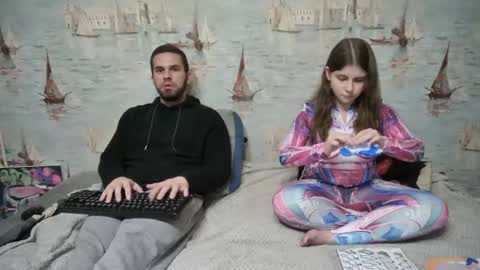 Snapshot of alex_sarah_sex chatting on 10-11-25, 08:29 Alex and Sarah online show from 10-11-25, 08:29