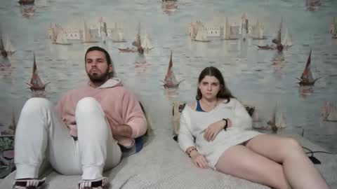 Snapshot of alex_sarah_sex chatting on 10-13-25, 09:48 Alex and Sarah online show from 10-13-25, 09:48