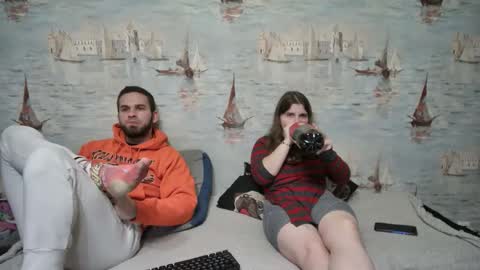 Snapshot of alex_sarah_sex chatting on 10-15-25, 06:19 Alex and Sarah online show from 10-15-25, 06:19