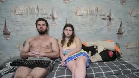 Snapshot of alex_sarah_sex chatting on 11-24-25, 02:33 Alex and Sarah online show from 11-24-25, 02:33