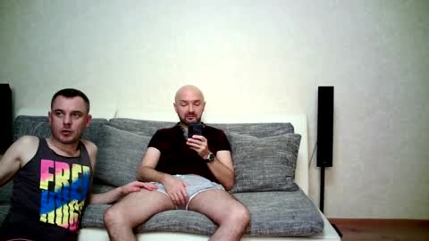 Alex and Tobey online show from 10-15-25, 02:55