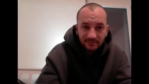 Snapshot of alex_vlad chatting on 02-25-26, 04:33 Alexandru online show from 02-25-26, 04:33