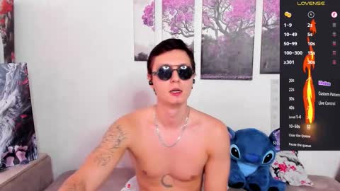 Alex WandHot online show from 10-12-25, 09:30