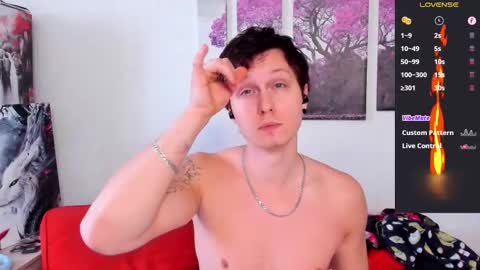 Alex WandHot online show from 10-27-25, 04:16