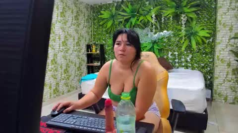 Snapshot of alexa1aome chatting on 12-21-25, 08:27 alexa1aome online show from 12-21-25, 08:27