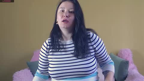 Snapshot of alexa__lexie chatting on 10-22-25, 09:53 Alexa online show from 10-22-25, 09:53