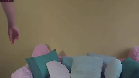 Snapshot of alexa__lexie chatting on 11-14-25, 12:04 Alexa online show from 11-14-25, 12:04