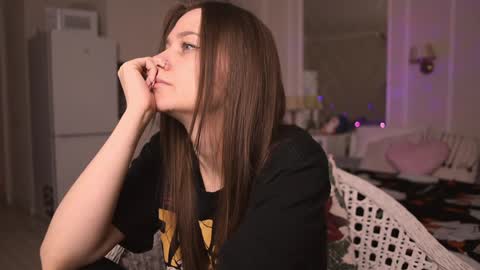 Snapshot of alexa_feels chatting on 01-11-25, 08:10 Little Duck homie online show from 01-11-25, 08:10