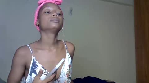 Snapshot of alexa_foxxie chatting on 12-28-24, 07:22 Alexa online show from 12-28-24, 07:22