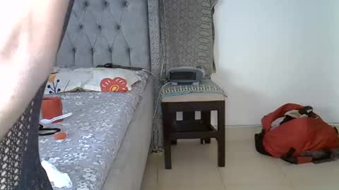 Snapshot of alexa_foxxie chatting on 02-09-25, 01:35 Alexa online show from 02-09-25, 01:35