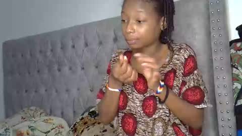 Snapshot of alexa_foxxie chatting on 02-23-25, 11:11 Alexa online show from 02-23-25, 11:11