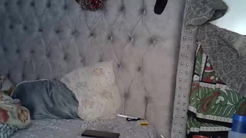 Snapshot of alexa_foxxie chatting on 02-24-25, 10:59 Alexa online show from 02-24-25, 10:59