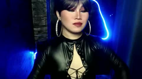 alexa_hansung online show from 10-18-25, 08:04