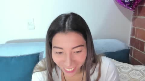 alexa latina online show from 02-16-25, 01:16