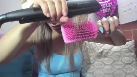 alexa latina online show from 10-30-25, 04:30