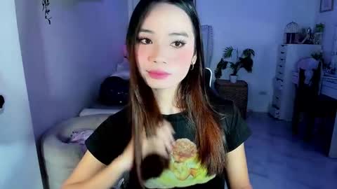 Snapshot of alexa_louise chatting on 01-13-25, 12:24 ALEXA - DONT FORGET TO FOLLOW AND RATE ME THUMBS UP online show from 01-13-25, 12:24