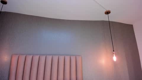 Alexa Thaylor online show from 01-07-25, 07:06