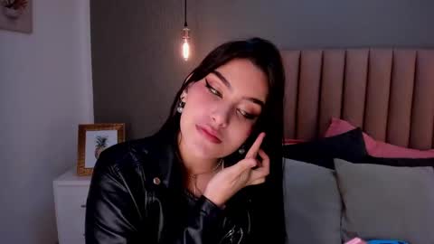 Alexa Thaylor online show from 02-10-25, 02:59