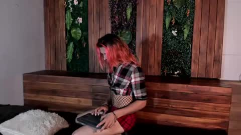 alexa_vandercloude online show from 01-21-25, 12:07