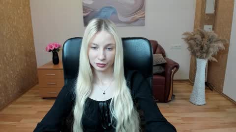 Alexa Woods online show from 09-11-25, 06:02