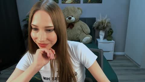 AlexaHarmon online show from 02-05-25, 04:58