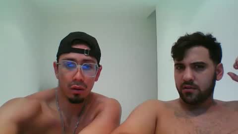 Snapshot of alexandbrandom chatting on 09-17-25, 10:55 Dotados online show from 09-17-25, 10:55