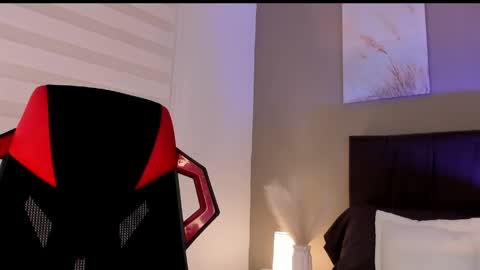 Alexander Diaz online show from 04-08-26, 01:11