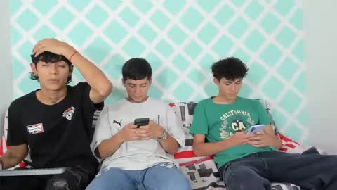 chicos hot online show from 12-14-24, 08:08