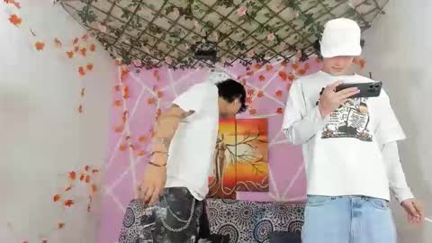 chicos hot online show from 12-18-25, 02:12