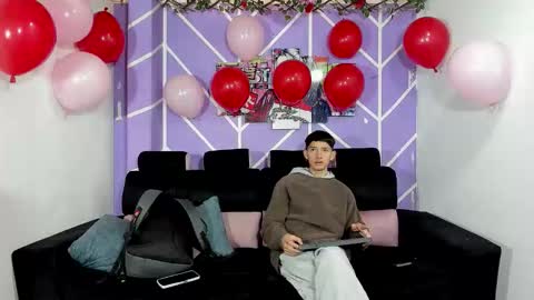 chicos hot online show from 02-15-26, 01:31