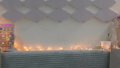 Alexandra Demore online show from 02-12-25, 12:05