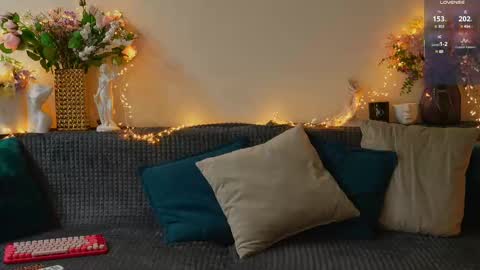 Alexandra Demore online show from 02-23-25, 12:08