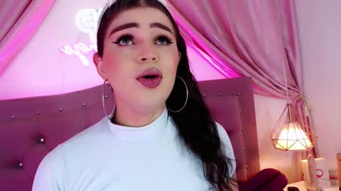  Alexandra Spellman  online show from 12-06-24, 11:00