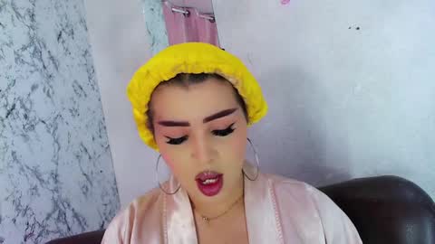  Alexandra Spellman  online show from 02-04-25, 10:10