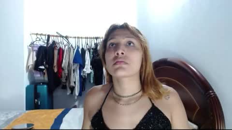 Snapshot of alexandra_lorens chatting on 01-11-26, 04:17 geo online show from 01-11-26, 04:17